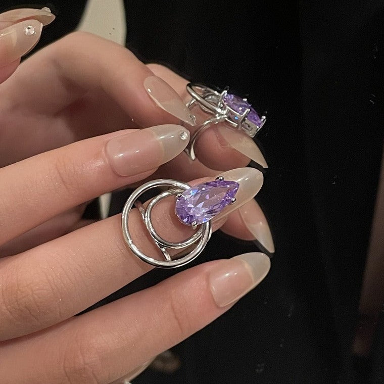 Nail Ring